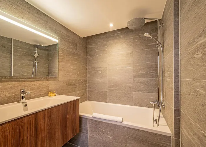 Paradisa De Glace Elegant Brand New 3-bedroom