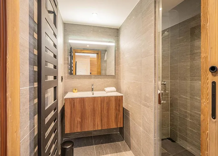 Apartment Paradisa De Glace Elegant Brand New 3-bedroom *